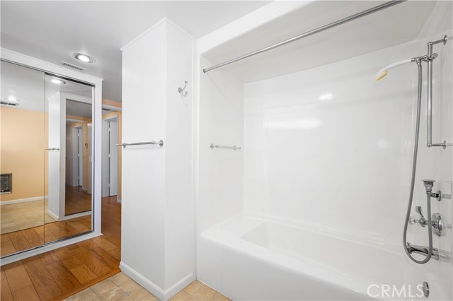 Detail Gallery Image 35 of 35 For 1980 Mckinney Way 13p,  Seal Beach,  CA 90740 - 2 Beds | 2 Baths