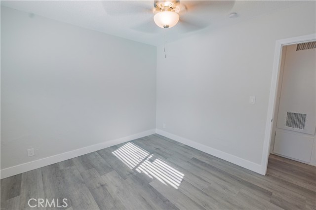 Detail Gallery Image 22 of 38 For 2841 E. Imperial Hwy., Lynwood,  CA 90262 - 5 Beds | 2 Baths