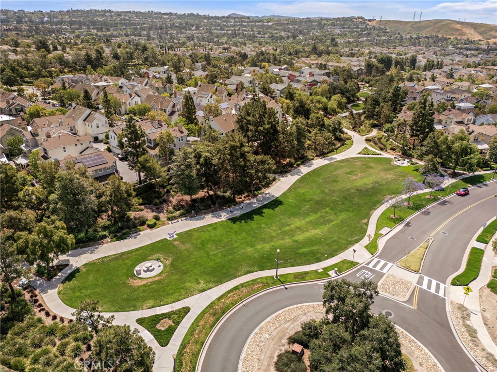 https://media.crmls.org/medias/767f6017-024a-4bbe-92ea-43ab9c6a72db.jpg?preset=X-Large