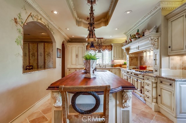 6048 Lido Lane, Long Beach CA: https://media.crmls.org/medias/767f8548-9d0e-4d8b-8017-10dd6cd8e979.jpg