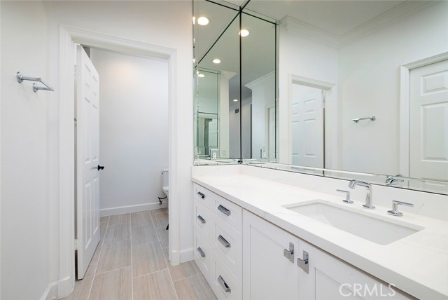 Detail Gallery Image 23 of 28 For 6 Harbor Pointe Dr, Corona Del Mar,  CA 92625 - 3 Beds | 3/1 Baths