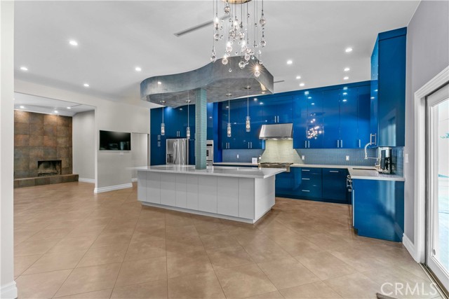 17206 Nugent Place, Granada Hills CA: https://media.crmls.org/medias/7680e5bc-853d-415b-b2b5-0d16979ced70.jpg