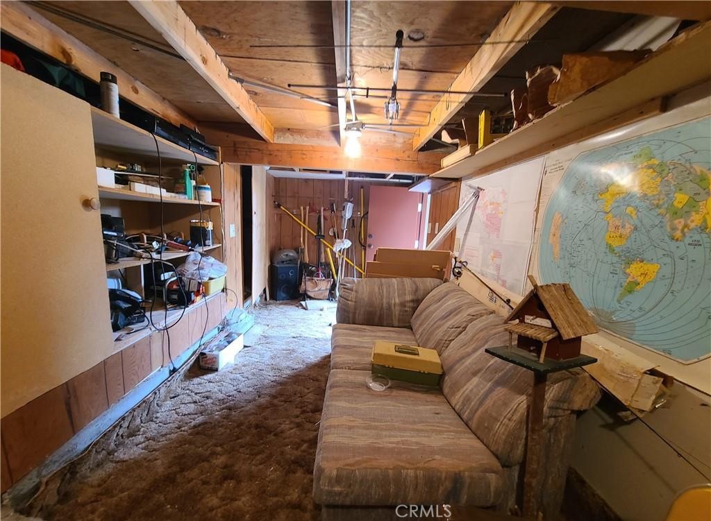 https://media.crmls.org/medias/7681e5f0-8dd5-411c-a7d1-a588f571ac66.jpg?preset=X-Large