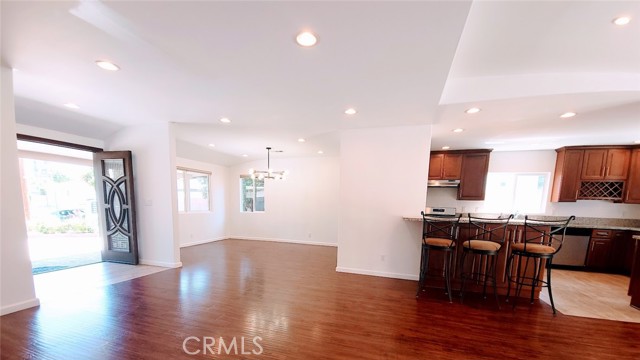 19100 Bessemer Street, Tarzana CA: https://media.crmls.org/medias/76821ffe-f954-4fcb-9a57-3cfb0f8eaa20.jpg