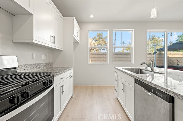 Detail Gallery Image 7 of 41 For 123 Colorado, Pomona,  CA 91766 - 4 Beds | 3 Baths