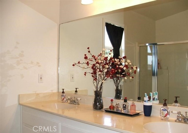 Detail Gallery Image 3 of 11 For 204 York Ln, Santa Maria,  CA 93455 - 3 Beds | 2/1 Baths