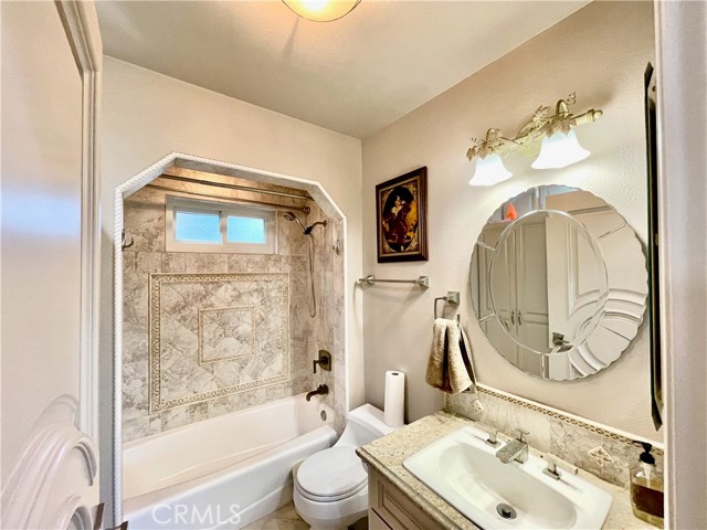 Detail Gallery Image 13 of 44 For 721 W 27th #1,  San Pedro,  CA 90731 - 2 Beds | 2/1 Baths