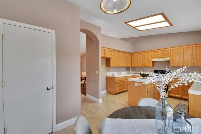 1882 Hunji Drive, Yuba City CA: https://media.crmls.org/medias/7683f424-c5df-4ff3-b0da-4e9458218688.jpg