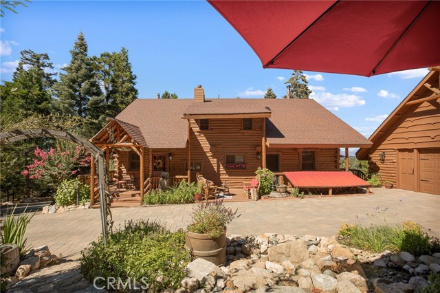 Detail Gallery Image 2 of 70 For 735 Oak Rd, Lake Arrowhead,  CA 92352 - 3 Beds | 4 Baths