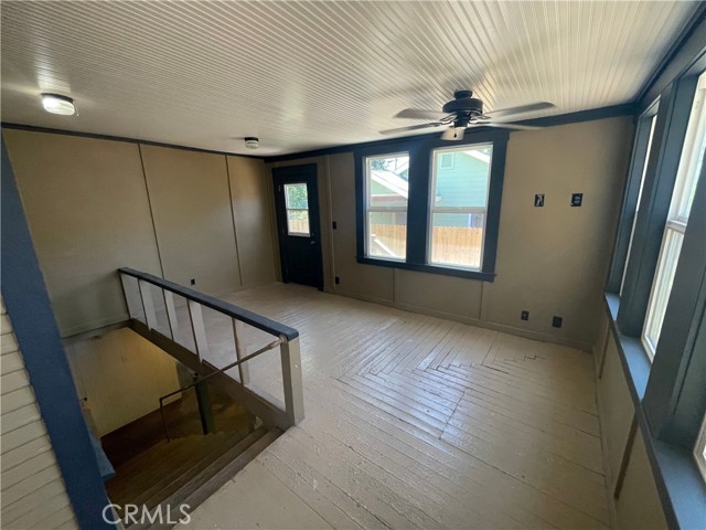 Detail Gallery Image 21 of 41 For 1318 Salem, Chico,  CA 95928 - 5 Beds | 3 Baths