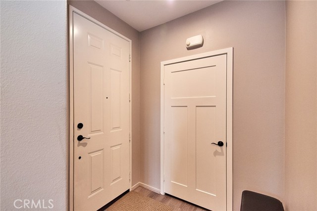 401 S Anaheim Boulevard, Anaheim CA: https://media.crmls.org/medias/7685f16a-60ed-4a5c-9678-56bad89202d8.jpg
