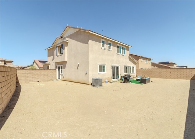 Detail Gallery Image 20 of 21 For 15451 San Francisco Ln, Victorville,  CA 92394 - 4 Beds | 3/1 Baths