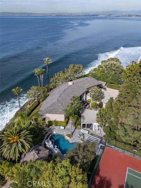 Detail Gallery Image 6 of 75 For 1733 Paseo Del Mar, Palos Verdes Estates,  CA 90274 - 6 Beds | 5/1 Baths