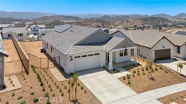 Detail Gallery Image 5 of 40 For 28534 Orange Park Dr, Castaic,  CA 91384 - 3 Beds | 2/1 Baths