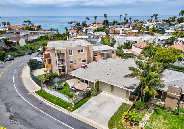 236 W Mariposa, San Clemente CA: https://media.crmls.org/medias/7686edb5-cea9-4dbb-bdf5-24beaebf2d83.jpg
