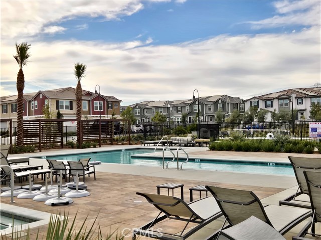 3943 E Carmel Privado, Ontario CA: https://media.crmls.org/medias/7687b0b3-ff26-4f5c-8811-a020baf81725.jpg