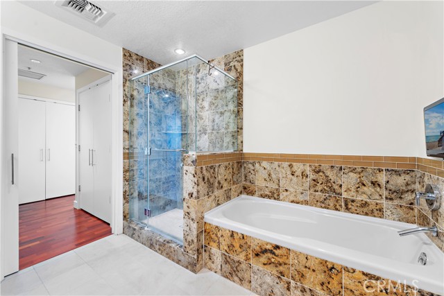 3141 Michelson Drive, Irvine CA: https://media.crmls.org/medias/76884731-a5be-4868-9569-56dbb2c8d025.jpg