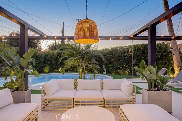 Detail Gallery Image 66 of 72 For 8161 Encino Ave, Northridge,  CA 91325 - 4 Beds | 3 Baths