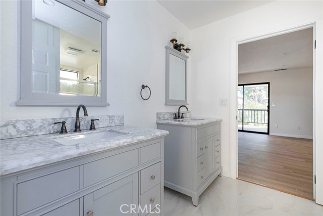 Detail Gallery Image 33 of 44 For 11444 Odessa Ave, Granada Hills,  CA 91344 - 4 Beds | 2 Baths