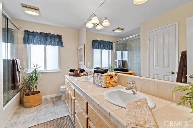 Detail Gallery Image 16 of 46 For 121 Greenbrier Dr, Aptos,  CA 95003 - 4 Beds | 2/1 Baths