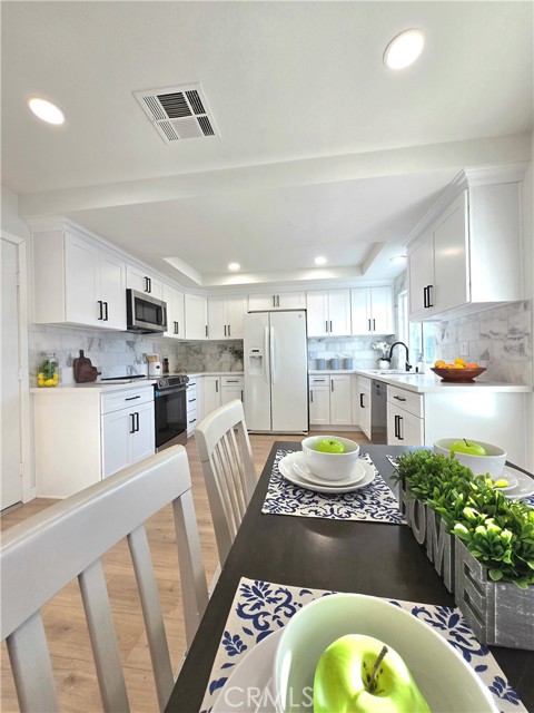 Front Image Thumbnail for CRIV25271190