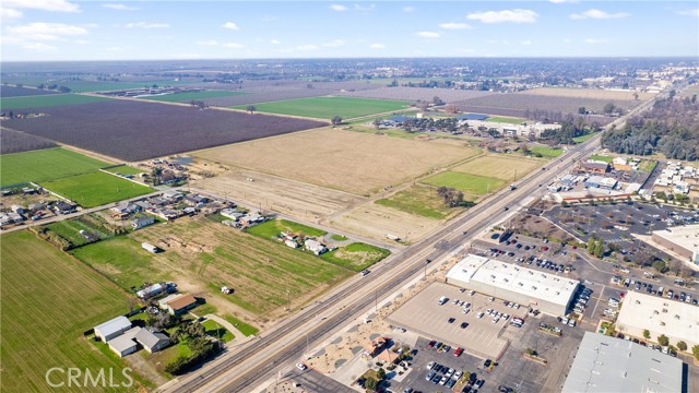 Detail Gallery Image 7 of 14 For 26573 S Mooney Bld, Visalia,  CA 93277 - – Beds | – Baths