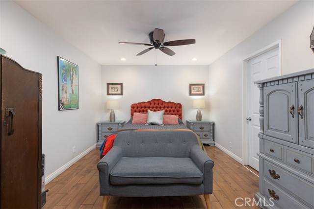 Detail Gallery Image 8 of 30 For 5851 Premiere Ave, Lakewood,  CA 90712 - 3 Beds | 3 Baths