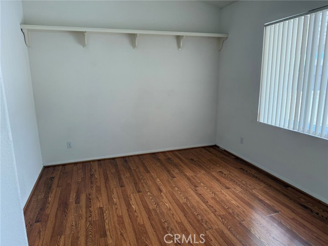 13240 Mugu Court, Apple Valley CA: https://media.crmls.org/medias/7689c5af-f5f0-4e22-a5fa-b80d7fde572d.jpg