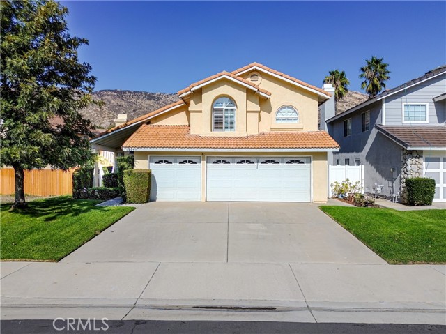 Detail Gallery Image 1 of 33 For 10040 Arrow Leaf, Moreno Valley,  CA 92557 - 4 Beds | 3 Baths