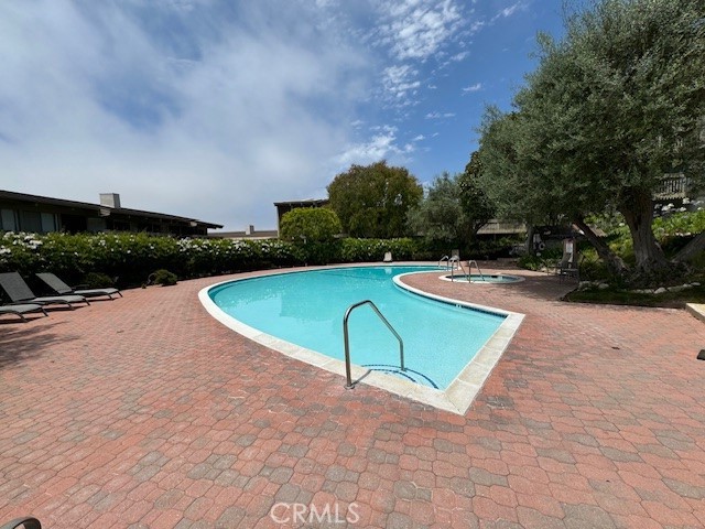 6542 Ocean Crest Drive, Rancho Palos Verdes, California 90275, 2 Bedrooms Bedrooms, ,2 BathroomsBathrooms,Residential,For Sale,Ocean Crest,SB25009798