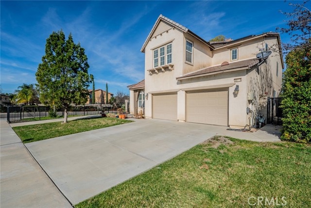 Detail Gallery Image 2 of 62 For 32764 Lambeth, Winchester,  CA 92596 - 4 Beds | 3/1 Baths
