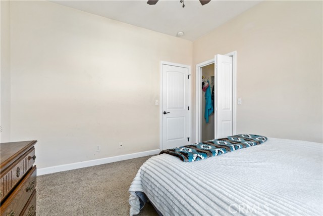 2265 Holly Drive, Paso Robles CA: https://media.crmls.org/medias/768bc578-eeff-45da-8123-2a592a1545fc.jpg
