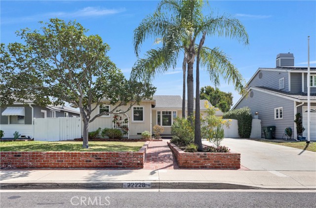 Detail Gallery Image 2 of 28 For 22228 Warmside, Torrance,  CA 90505 - 3 Beds | 1 Baths