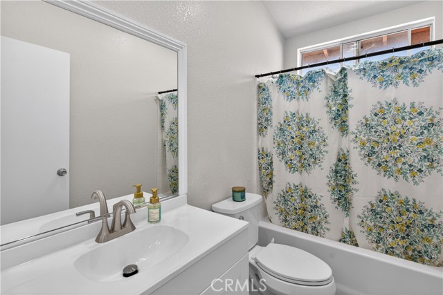 29115 Whitegate, Highland CA: https://media.crmls.org/medias/768c0dc5-bff4-496c-a1cc-44c63de83eff.jpg