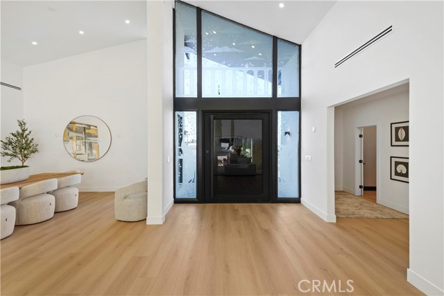 4230 Alonzo Avenue, Encino CA: https://media.crmls.org/medias/768c511e-c76f-48b3-8b2e-0c6648ed5d7f.jpg