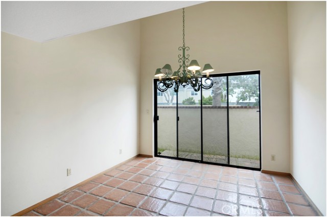 627 19th Street, Huntington Beach CA: https://media.crmls.org/medias/768d1d87-a634-4e93-b3c5-f07c4bb93a73.jpg