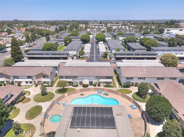 17401 Hood Court, Fountain Valley CA: https://media.crmls.org/medias/768d3289-6d15-4dd2-a9d1-5de718574890.jpg