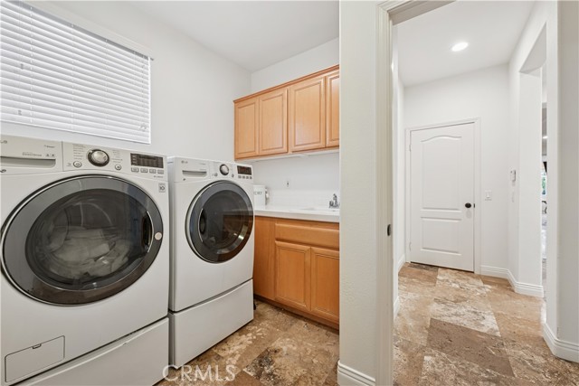 5032 Amalfi Way, Oxnard CA: https://media.crmls.org/medias/768ddb61-8229-441a-ae18-ba8cae4592e3.jpg