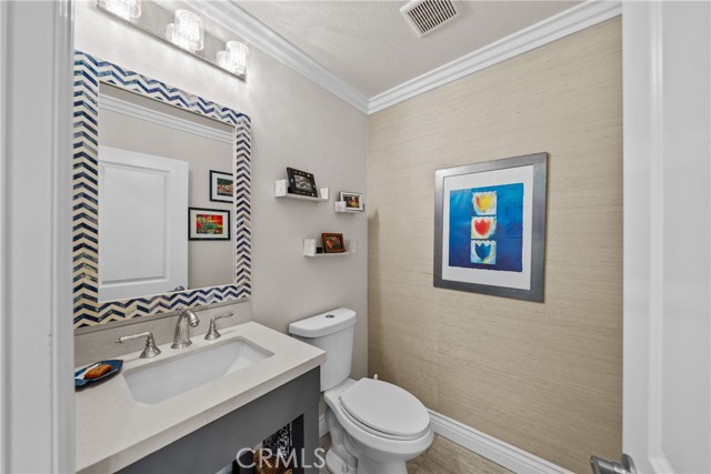 Detail Gallery Image 19 of 49 For 903 Muirfield Dr, Newport Beach,  CA 92660 - 2 Beds | 2/1 Baths