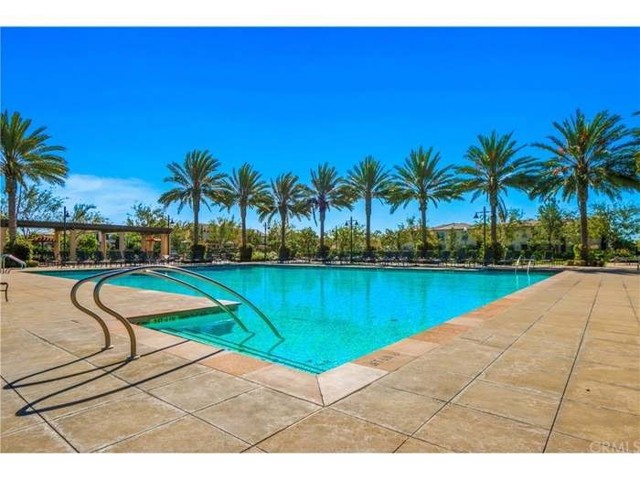 Detail Gallery Image 2 of 21 For 74 Rose Arch, Irvine,  CA 92620 - 2 Beds | 2 Baths