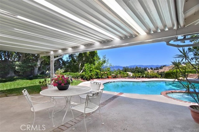 Detail Gallery Image 32 of 34 For 4061 Falling Leaf, Encino,  CA 91316 - 5 Beds | 4/1 Baths