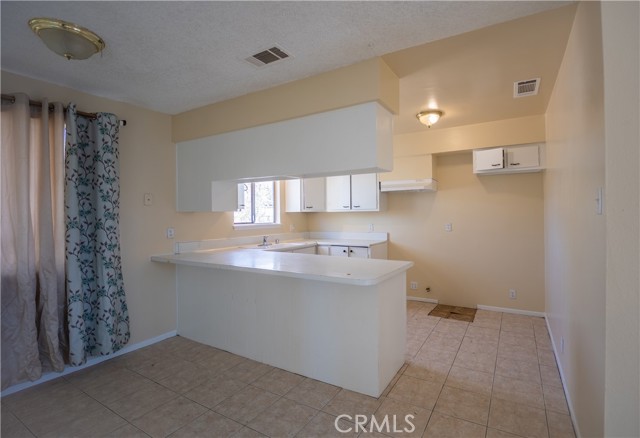11002 Oakwood Avenue, Hesperia, CA, 92345 11002 Oakwood Avenue, Hesperia, CA, 92345