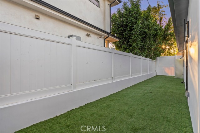 Detail Gallery Image 33 of 37 For 14242 Hortense, Sherman Oaks,  CA 91423 - 4 Beds | 4 Baths