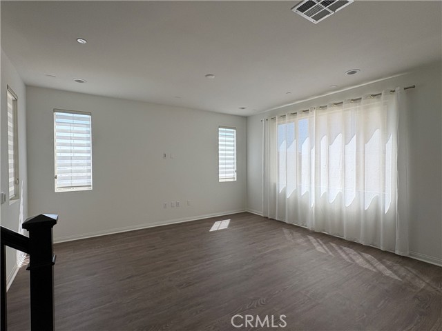 4216 South Hummingbird Paseo, Ontario CA: https://media.crmls.org/medias/768fd11d-264a-439f-bc33-2aa70bb57d43.jpg