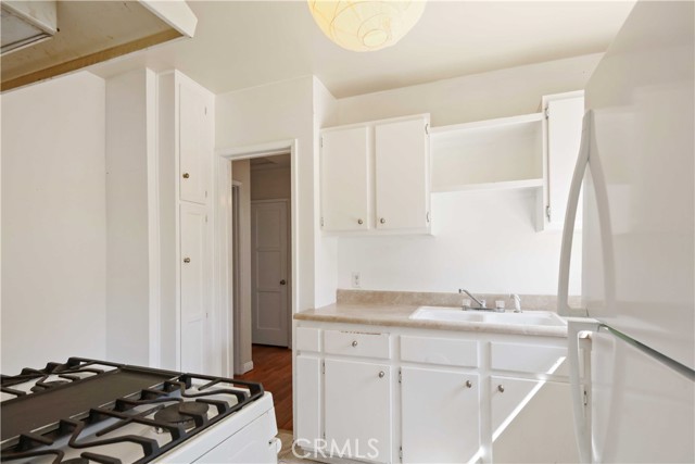 Detail Gallery Image 11 of 23 For 5940 Cedros Ave, Van Nuys,  CA 91411 - 2 Beds | 1 Baths