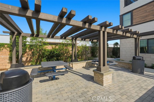 Detail Gallery Image 56 of 59 For 2144 Swallowtail Walk, Gardena,  CA 90249 - 4 Beds | 2/2 Baths