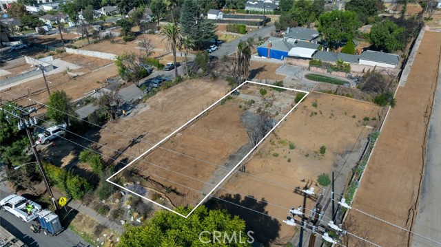 2441 El Molino Avenue, Altadena CA: https://media.crmls.org/medias/7690a150-8da9-4e12-a4d7-915b5ddda66d.jpg