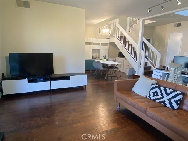 2408 N North Creek Lane, Fullerton CA: https://media.crmls.org/medias/7690f58f-e2ab-4e0b-ab67-389d449c839b.jpg