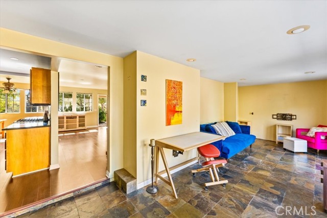 Detail Gallery Image 19 of 29 For 2009 W Oak, Fullerton,  CA 92833 - 3 Beds | 2 Baths