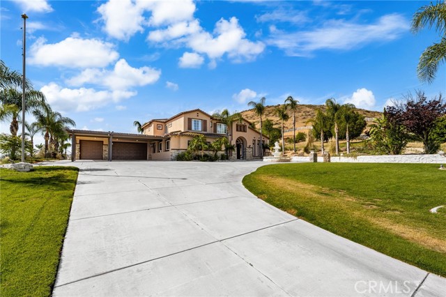Detail Gallery Image 2 of 71 For 18936 Summerleaf Ln, Riverside,  CA 92504 - 4 Beds | 3/1 Baths